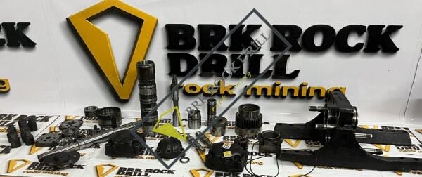 15421618 - 154 216 18 - ROTATION SHAFT - HFX5T - SANDVIK - ROCK DRILL
