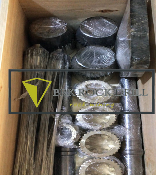 153 668 18 / 15366818 - FRONT CYLINDER ASSY - HL500 ROCK DRİLL