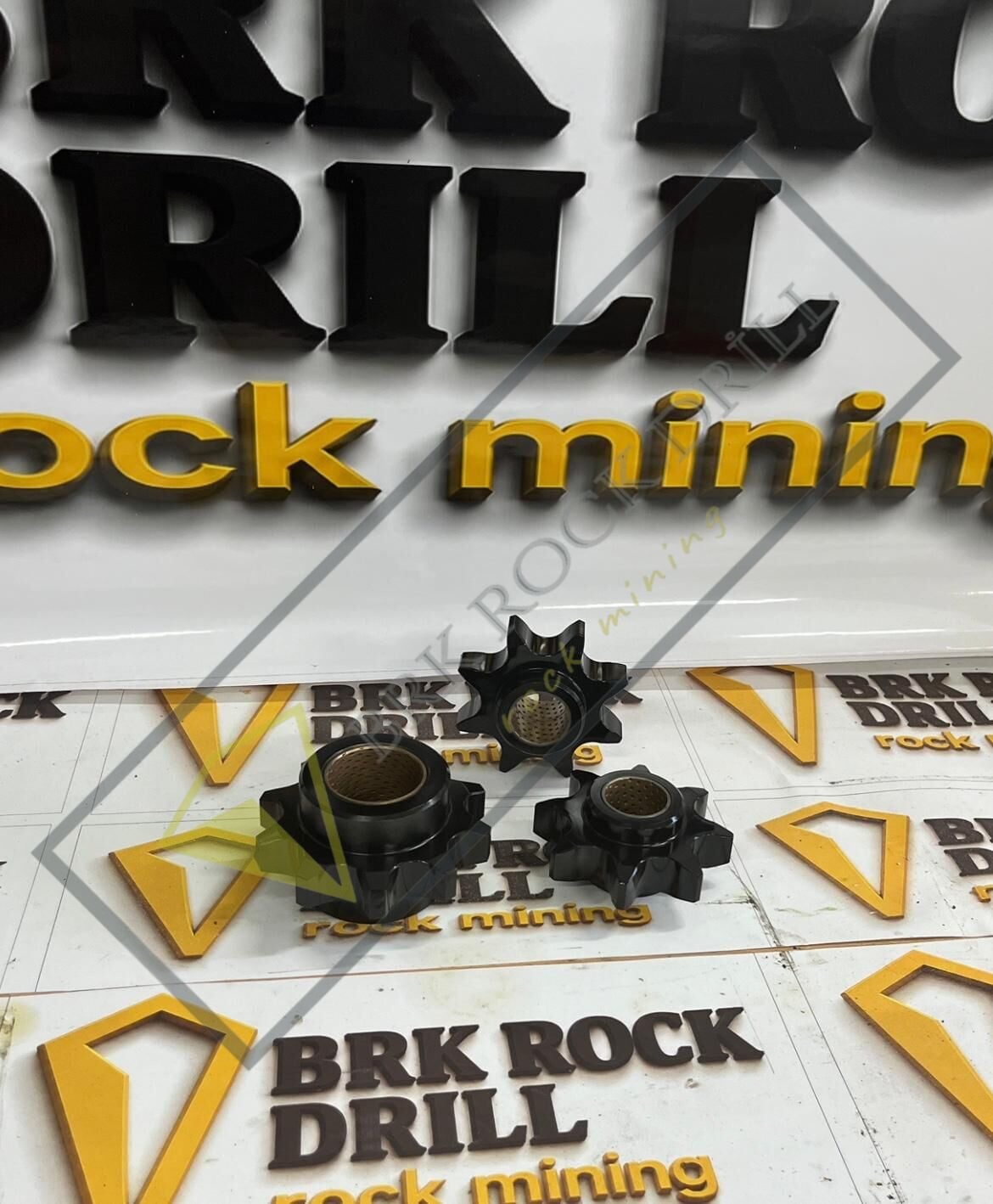 23501198 - 235 011 98 - Sprocket Wheel Assembly |  BRK ROCK DRILL