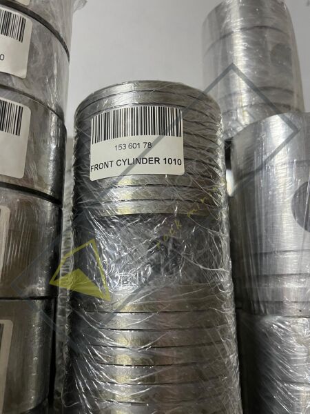 153 601 78 - FRONT CYLINDER