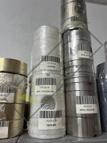 152 623 38 - SEAL HOUSING