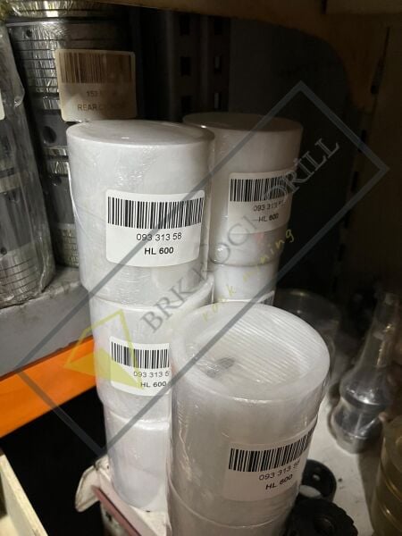 SEAL HOUSING - 09331358