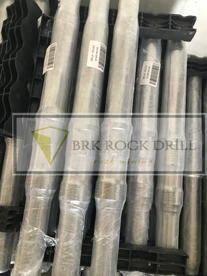 BG00422622-PİSTON-HF820 ROCK DRİLL