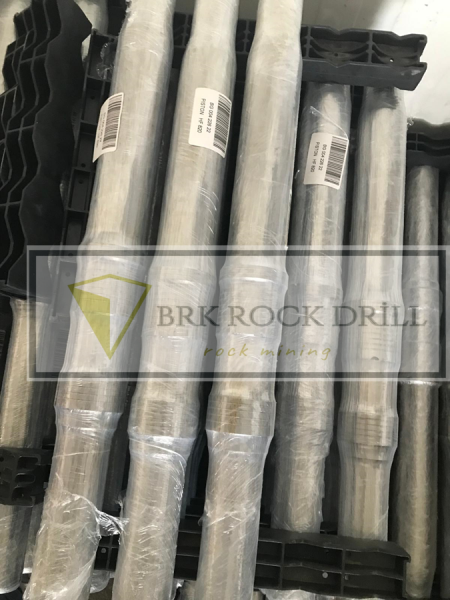 BG00422622-PİSTON-HF820 ROCK DRİLL