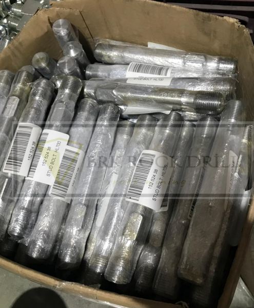 152 524 38 - 15252438 - STUD BOLT-HL700-ROCKDRİLL