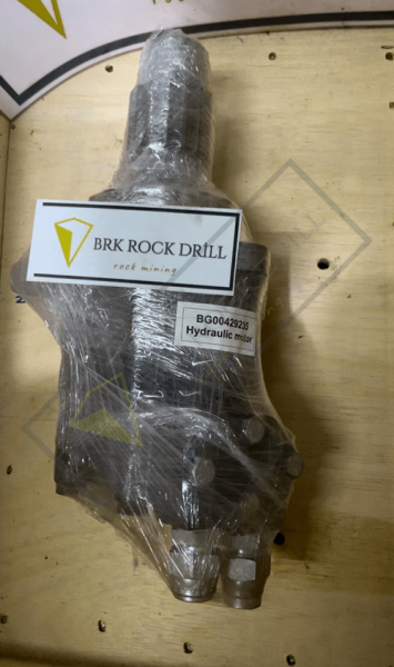 BG 004 292 35 - BG00429235 - HYDRAULIC PUMP | BRK ROCK DRILL