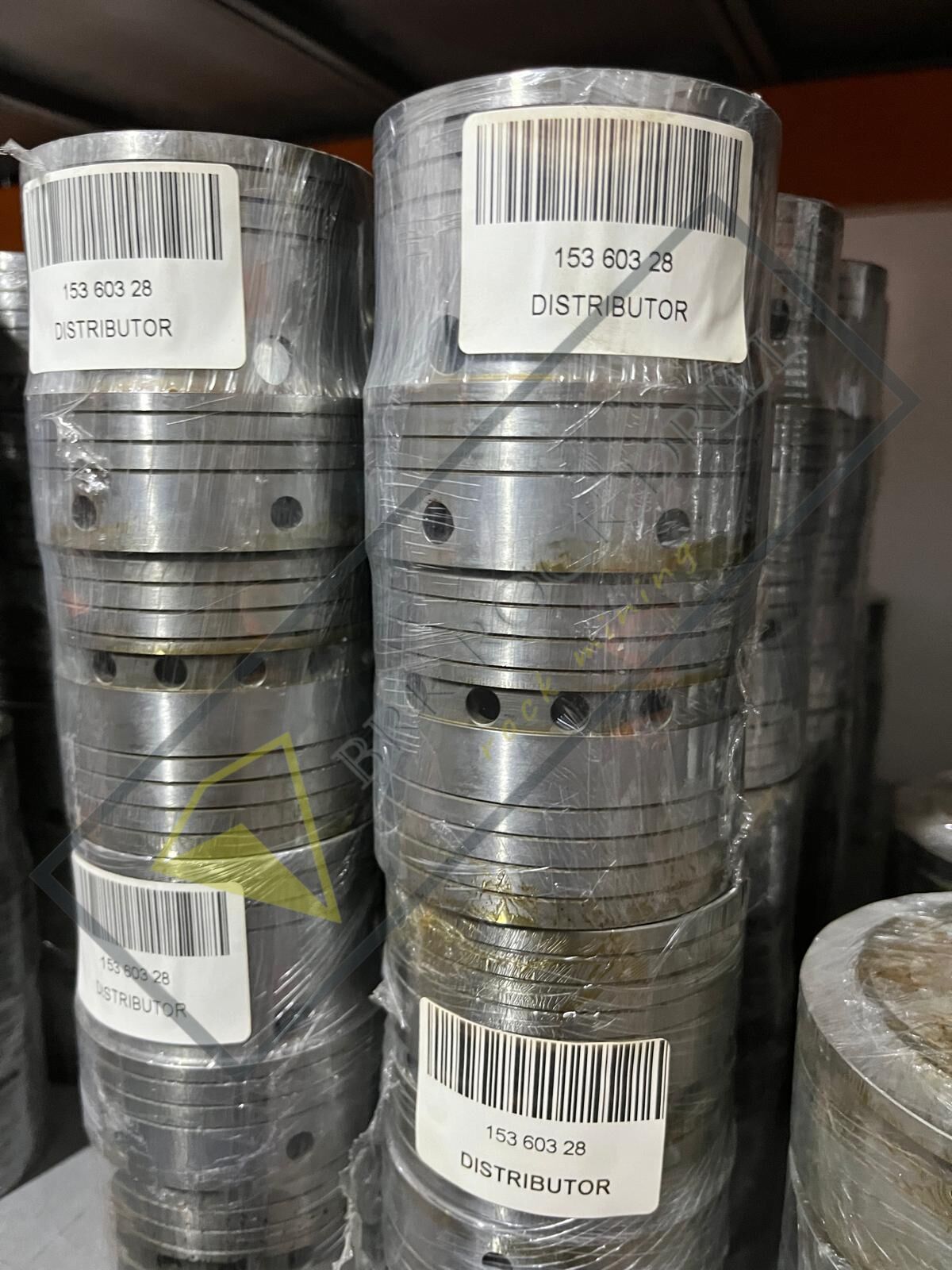 DISTRIBUTOR - 153 603 28 - 15360328