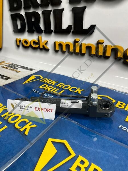 BG00575754 - BG 005 757 54 - CYLINDER - SANDVIK | DX700 - DX800